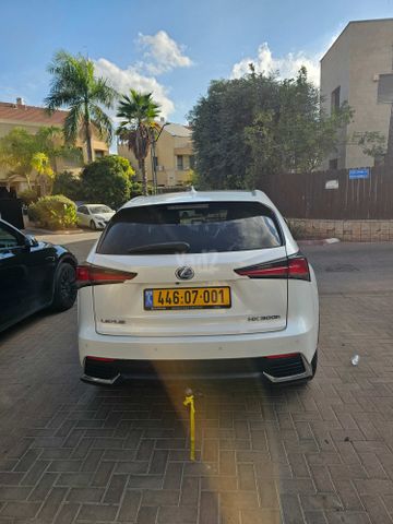 לקסוס NX