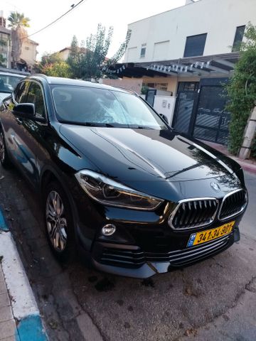 ב מ וו X2