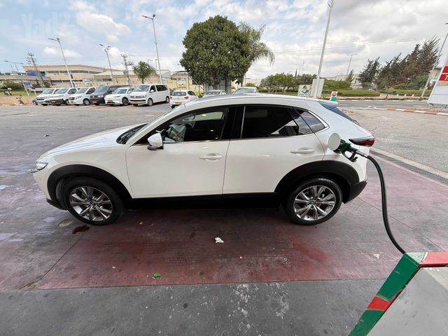מאזדה CX-30