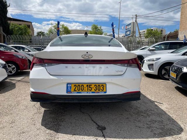 יונדאי אלנטרה