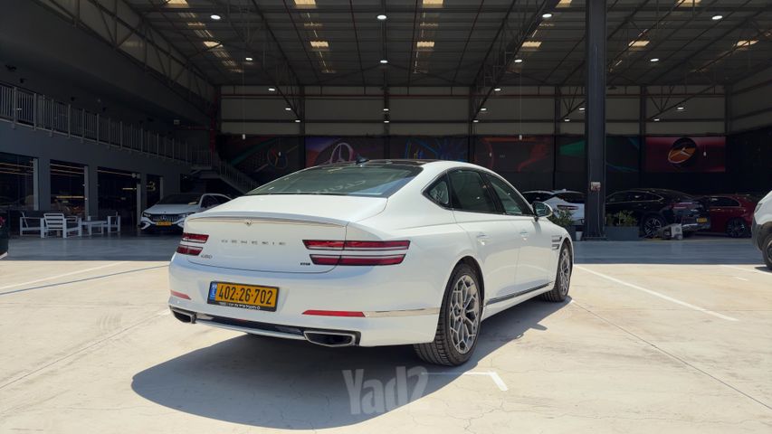 ג'נסיס G80