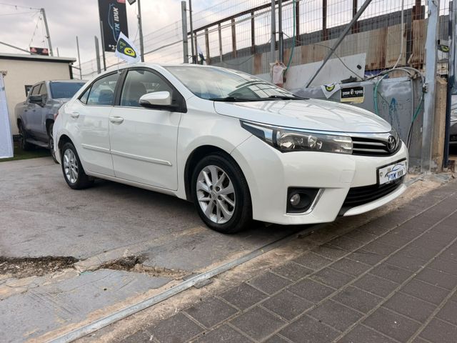 טויוטה קורולה
