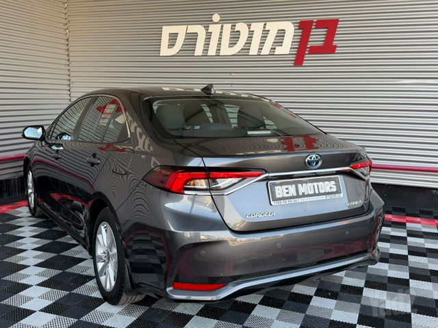 טויוטה קורולה