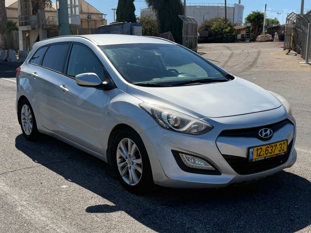 יונדאי i30