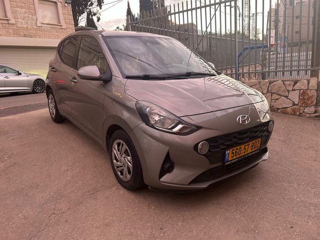 יונדאי i10