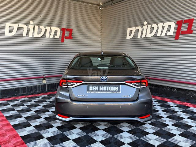 טויוטה קורולה
