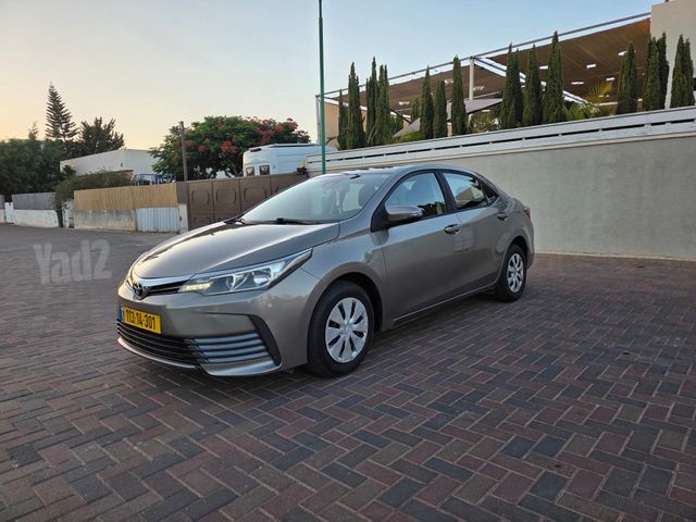 טויוטה קורולה
