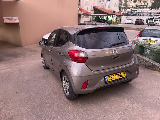 יונדאי i10