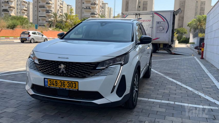פיג'ו 3008