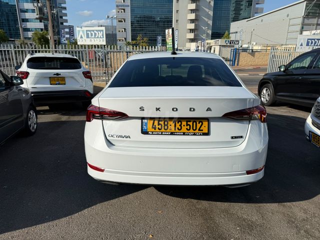 סקודה אוקטביה