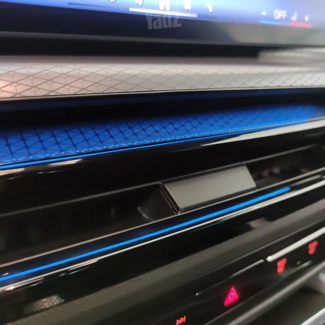 ב מ וו i4