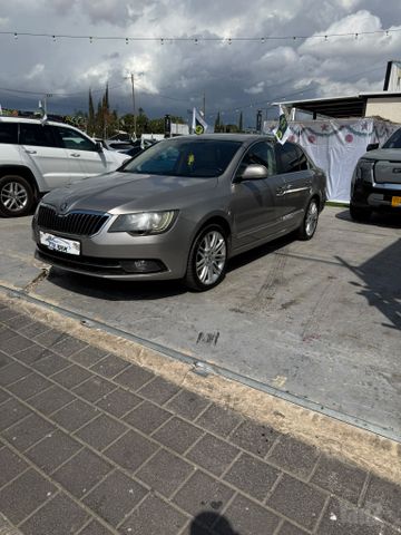 מודעת רכב סקודה סופרב