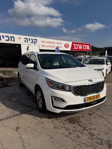 מודעת רכב קיה קרניבל