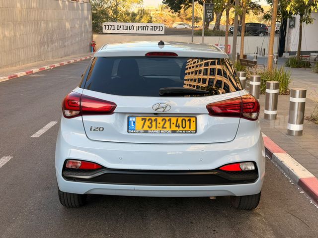 יונדאי i20