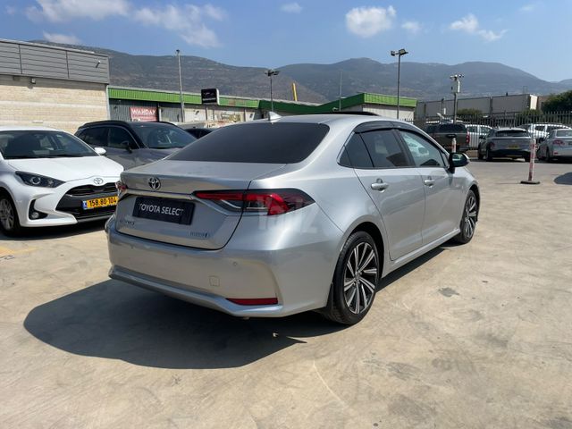 טויוטה קורולה