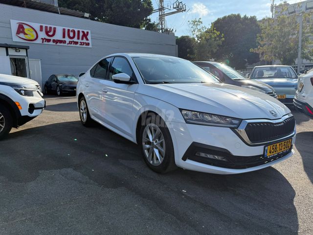 סקודה אוקטביה