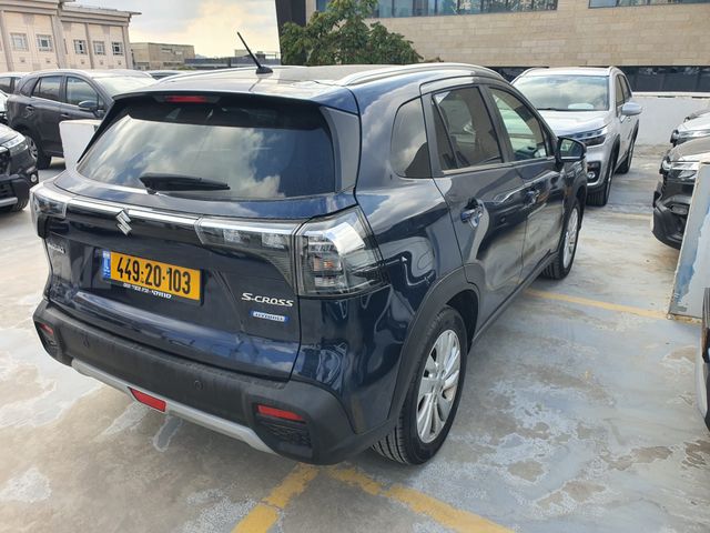 סוזוקי S-Cross