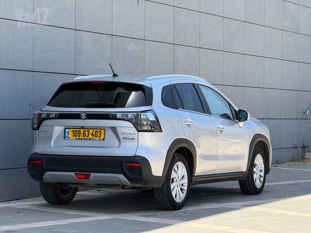 סוזוקי S-Cross