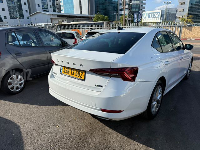 סקודה אוקטביה