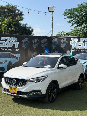 אם ג'י ZS