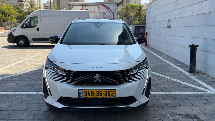 פיג'ו 3008