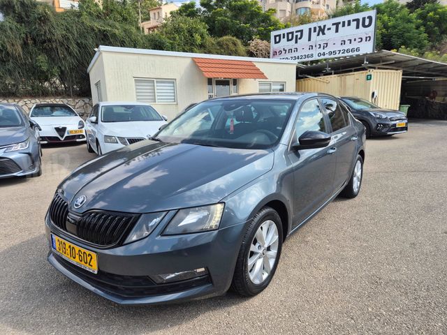 סקודה אוקטביה