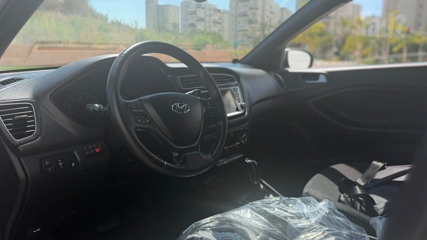 יונדאי i20