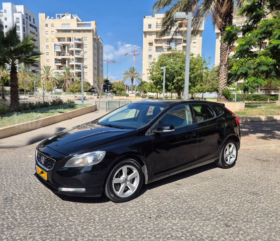 מודעת רכב וולוו V40