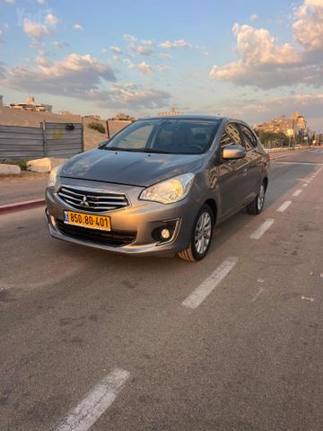 מיצובישי אטראז'