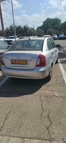 יונדאי אקסנט i25