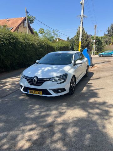 רנו מגאן