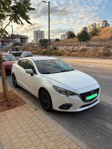 מאזדה 3
