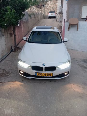 מודעת רכב ב מ וו סדרה 3