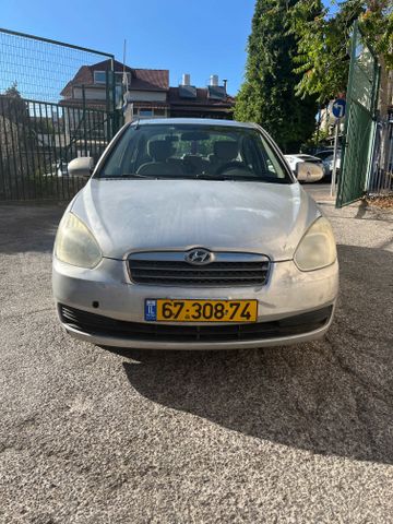 יונדאי אקסנט i25