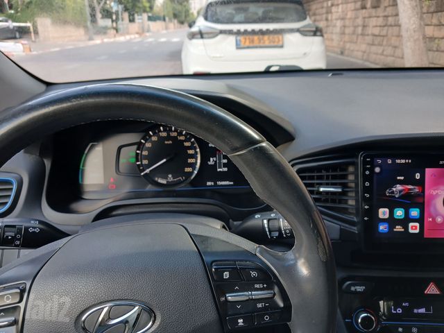 יונדאי איוניק