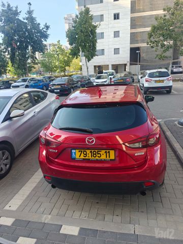מאזדה 3