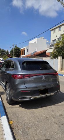 מרצדס-בנץ EQE SUV