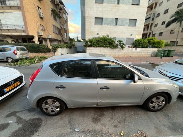 יונדאי i30