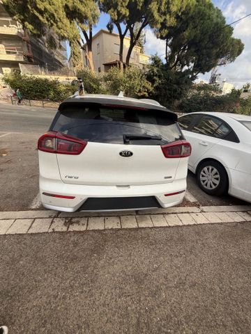 קיה נירו
