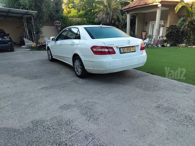 מרצדס-בנץ E-class