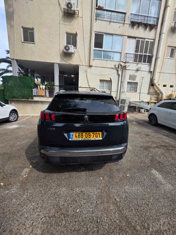 פיג'ו 3008