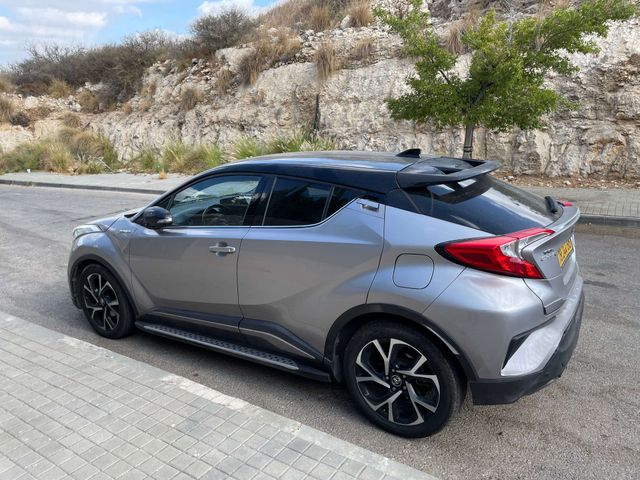 טויוטה C-HR