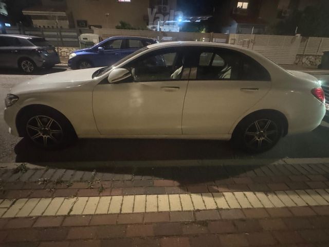 מרצדס-בנץ C-class