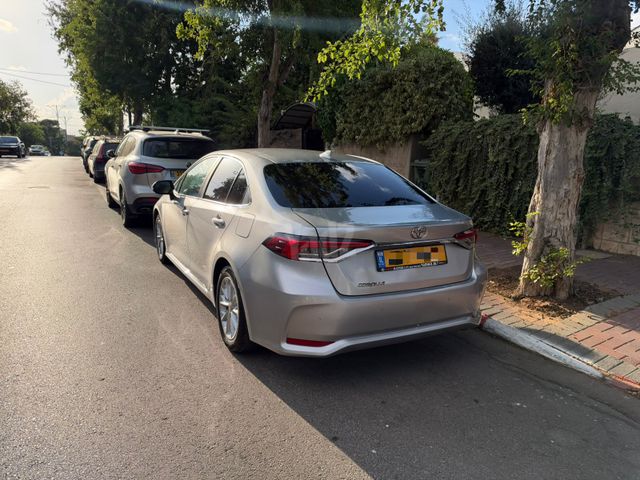 טויוטה קורולה