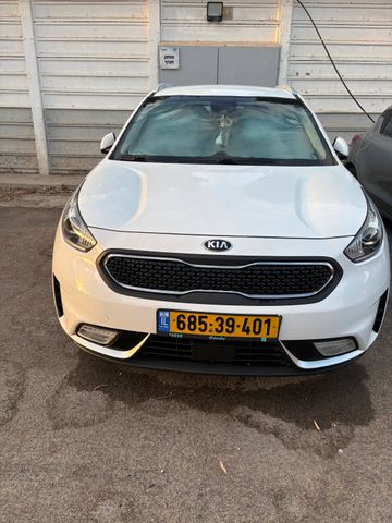קיה נירו