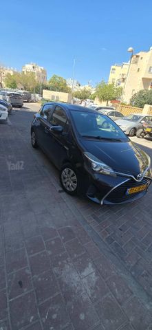 טויוטה יאריס