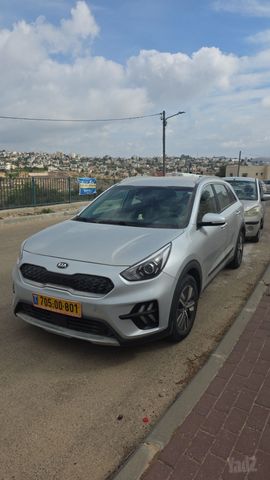 קיה נירו