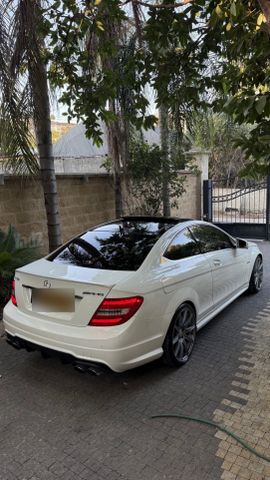 מודעת רכב מרצדס-בנץ C-class