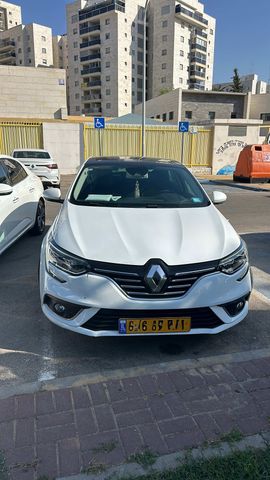 רנו מגאן