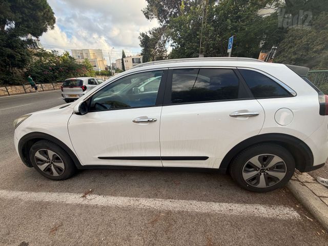 קיה נירו